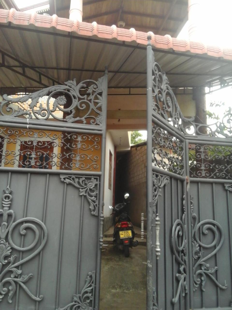Colombo 20 Minutes By Train Apartment Wattala Bagian luar foto